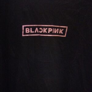 Black pink K-pop shirt
